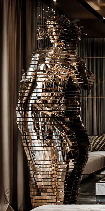 Mirrored figurative sculpture in the Jumeirah Private Residence interior